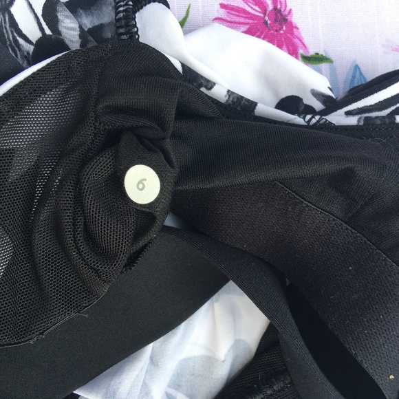 Lululemon Floral Yoga Tank - Picture 4 of 8